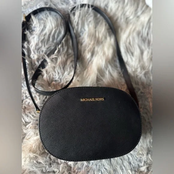 Michael Kors Jet Set Travel Medium Saffiano Leather Crossbody Bag Black - Picture 5 of 9